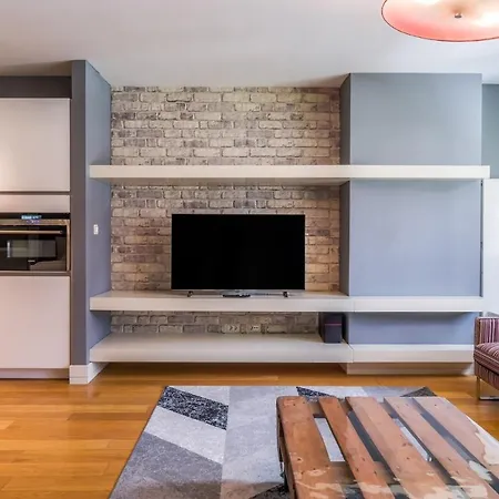 Modern And Convenient Studio Flat In Sisli